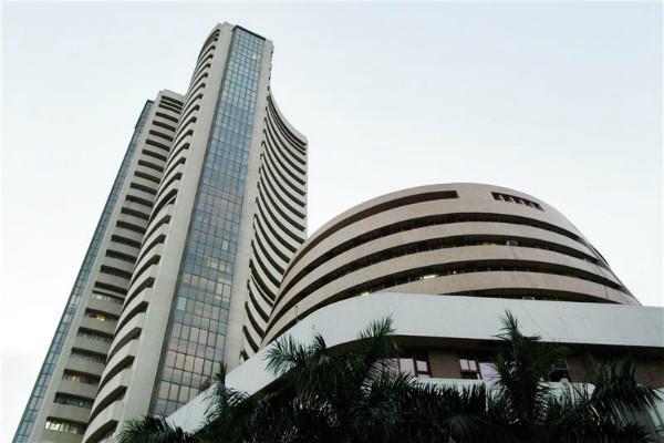 the nifty closed at 10 364 the new record in the stock market sensex at 33266