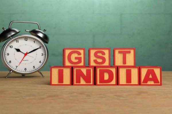 relief for businessmen  last date for filing returns in gst increased