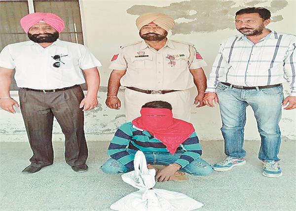 motorcycle riding smugglers