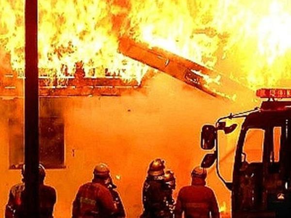 ahmedabad firefighters get only rs 4 as daily risk allowance