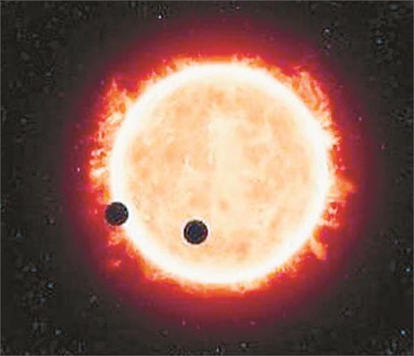 these two stars swallow the planets