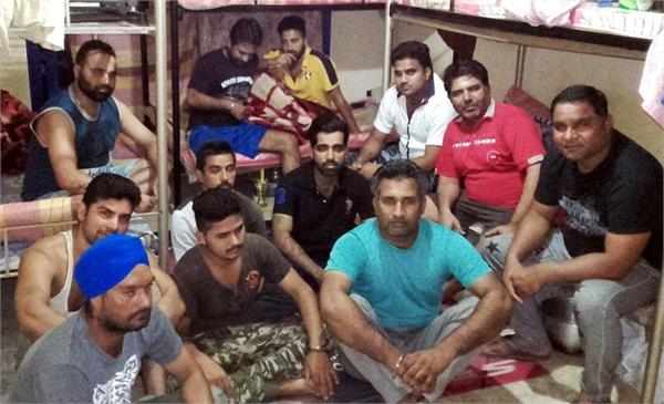 kuwait ch fasse 20 punjabian ne bhagwant maan nu kiti apeal