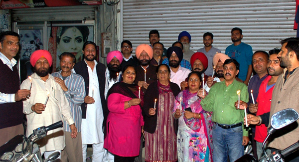 ਨੋਟਬੰਦੀ ਖਿਲਾਫ ਕਾਂਗਰਸੀਆਂ ਵੱਲੋਂ ਕੈਂਡਲ ਮਾਰਚ