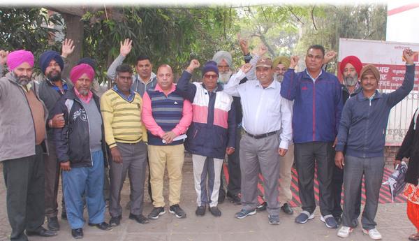 hunger strike by rural postmen