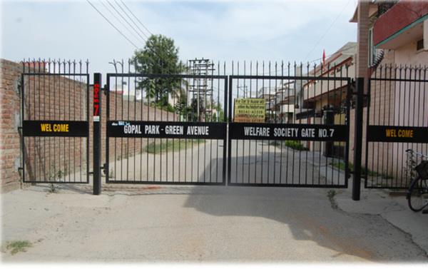 gates in colonies  heavy reduction in theft cases