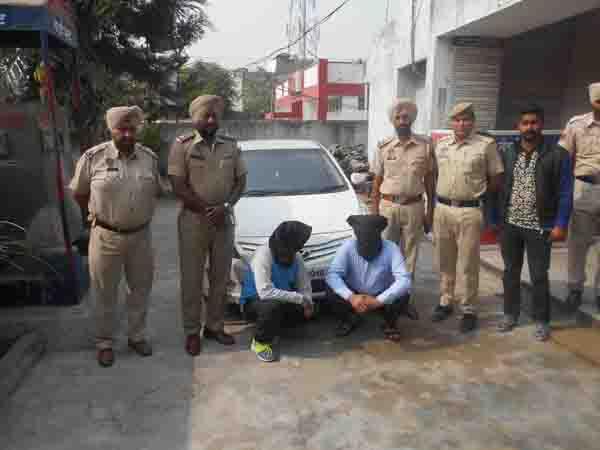 car fictitious f  i have r  on registration  2 arrested on imposing fake number