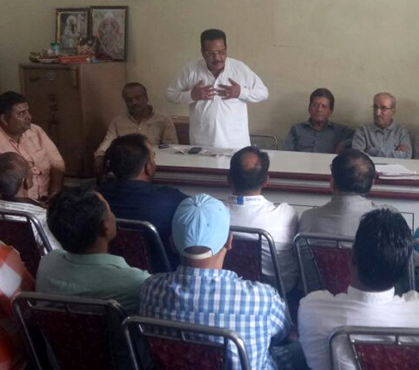 ਨਗਰ ਨਿਗਮ ਦੀ ਵਾਰਡਬੰਦੀ ਅਜੇ ਸਪੱਸ਼ਟ ਨਹੀਂ, ਭਾਜਪਾ ''ਚ ਫੁੱਟ ਪੈਣੀ ਸ਼ੁਰੂ