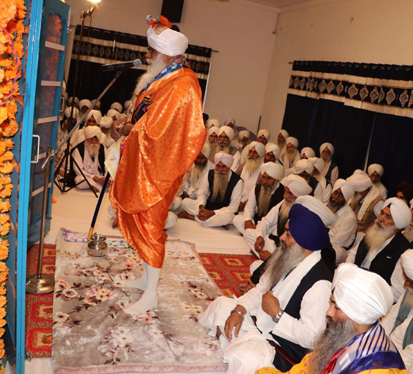 ਨਿਰਮਲ ਕੁਟੀਆ ਦੇ ਸੰਤ ਬਾਬਾ ਜਸਪਾਲ ਸਿੰਘ ਨੂੰ ਬਣਾਇਆ ਬੰਧਕ