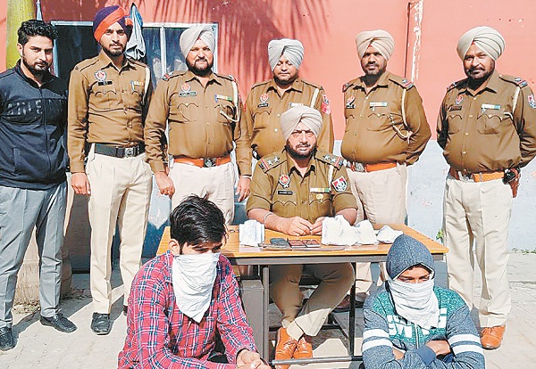 ਕੁੱਟਮਾਰ ਮਾਮਲੇ ''ਚ ਕਾਬੂ, ਦਾਤਰ ਬਰਾਮਦ