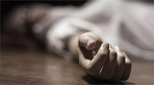 two farmers committed suicide in maharashtra