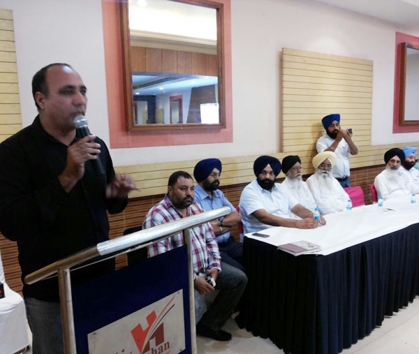 ਪੰਜਾਬ ਦੇ 93000 ਟਰੱਕ ਆਪ੍ਰੇਟਰਾਂ ਵੱਲੋਂ ਹੜਤਾਲ ਸ਼ੁਰੂ