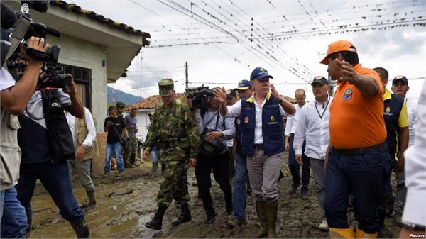 four people died due to landslide  18 missing