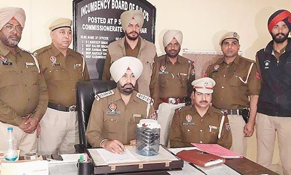 police  who were pursuing suspects