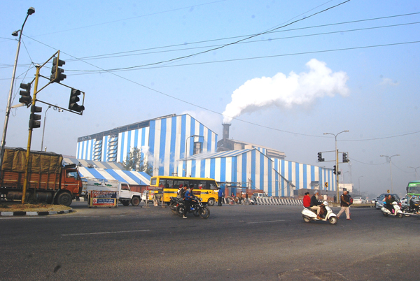 ਬੰਦ ਪਈਆਂ ਟ੍ਰੈਫਿਕ ਲਾਈਟਾਂ ਕਾਰਨ ਲੋਕ ਪ੍ਰੇਸ਼ਾਨ