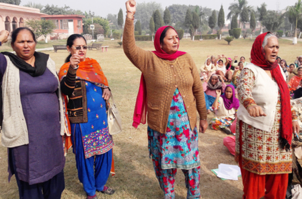ਆਂਗਣਵਾੜੀ ਵਰਕਰਾਂ ਵੱਲੋਂ ਨਾਅਰੇਬਾਜ਼ੀ