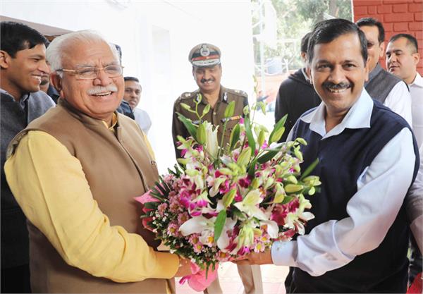 khattar and kejriwal