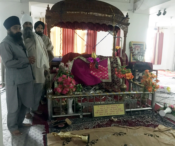 ਗੁਰਦੁਆਰਾ ਸਾਹਿਬ ਦੀ ਗੋਲਕ ਤੋੜ ਕੇ ਚੋਰੀ ਕੀਤੇ 30 ਹਜ਼ਾਰ ਰੁਪਏ