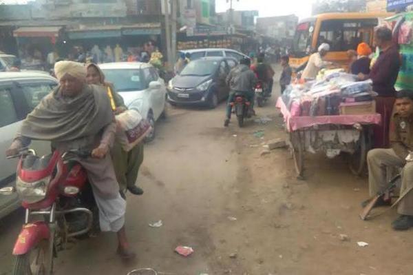 due to overloaded truck trolleys  the problem of traffic problem of amarkot