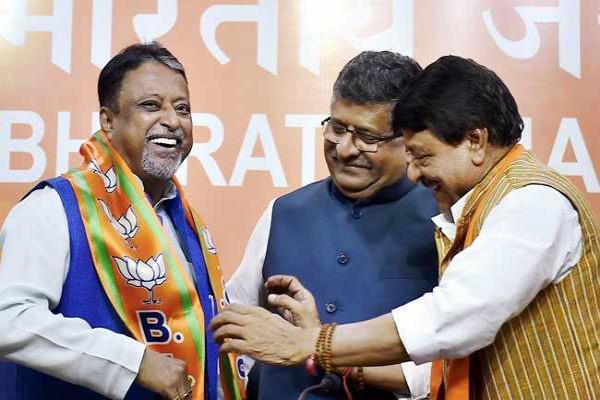mukul roy gets   y     category security as soon as he joins bjp