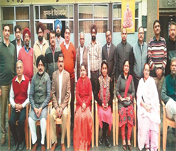 private school organizing committee