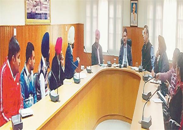 aadhar card  machines  service centers