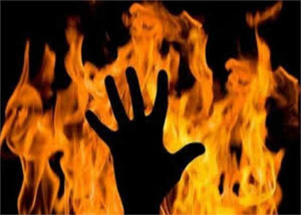 suspected to fire youth  delhi police