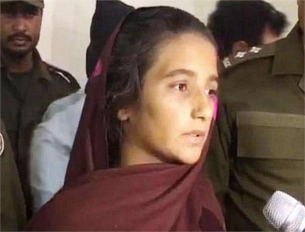 pakistan woman arrested for allegedly spiking lassi killing 13