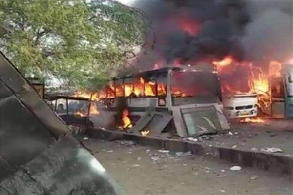 tourist buses  fire