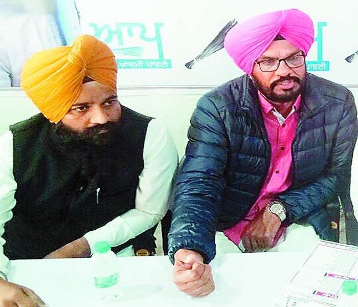 ਅਜਨਾਲਾ ਤੇ ਰਾਜਾਸਾਂਸੀ ਹਲਕੇ ਨੂੰ ਮਜ਼ਬੂਤ ਕਰਨ ਲਈ ''ਆਪ'' ਨੇ ਕੀਤੀਆਂ ਨਵੀਆਂ ਨਿਯੁਕਤੀਆਂ : ਕੁਲਦੀਪ ਧਾਲੀਵਾਲ