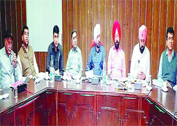 reflectors  trolleys  colleges