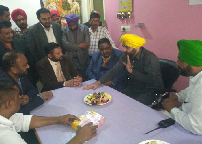 ਧੂੰਏ ''ਤੇ ਰਾਜਨੀਤੀ ਕਰਨ ਦੀ ਥਾਂ ਠੋਸ ਹੱਲ ਲੱਭੇ ਸਰਕਾਰ - ਭਗਵੰਤ ਮਾਨ