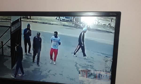 ਖਤਰਨਾਕ ਗੈਂਗਸਟਰ ''ਵਿੱਕੀ ਗੌਂਡਰ'' ਦੇ ਪਿੱਛੇ ਪਈ ਮੋਹਾਲੀ ਪੁਲਸ, 5 ਘੰਟਿਆਂ ਦੀ ਮੁਸ਼ੱਕਤ ਬਾਅਦ 2 ਨੂੰ ਕੀਤਾ ਕਾਬੂ