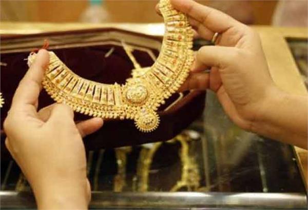 gold fell  silver dropped sharply