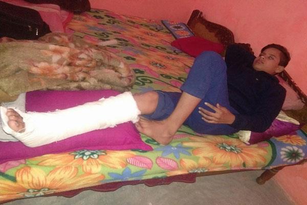 rajouri school boy met with an accident