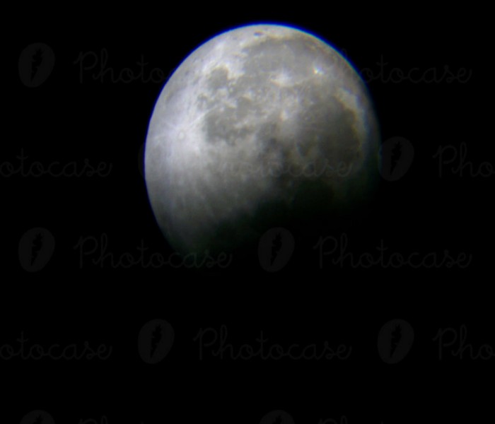 ਨਵੇਂ ਸਾਲ ''ਚ ਪਹਿਲੇ ਮਹੀਨੇ ਦੀ 31 ਤਰੀਕ ਨੂੰ ਲੱਗੇਗਾ ਪਹਿਲਾ ਚੰਦਰ ਗ੍ਰਹਿ