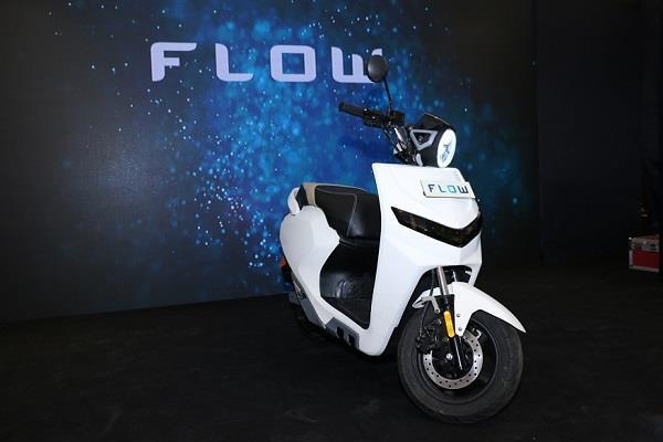 this new electric scooter will run 80 km in a charge