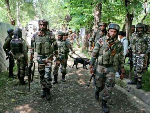 ied blast  7 jawans injured