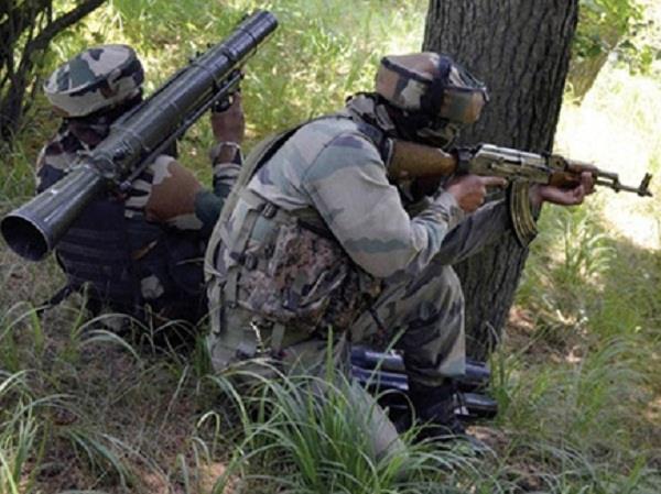 pakistani army firing on indian army