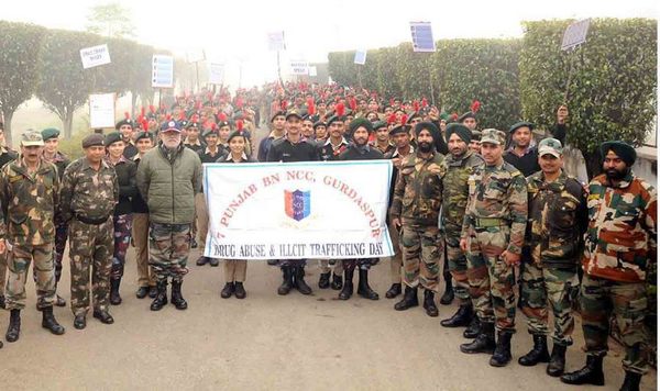 ਸਮਾਜਿਕ ਕੁਰੀਤੀਆਂ ਵਿਰੁੱਧ ਜਾਗਰੂਕਤਾ ਰੈਲੀ ਕੱਢੀ