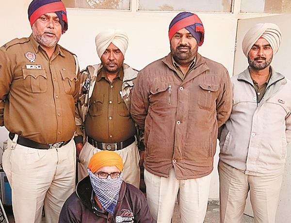 detained jailer sent to jail