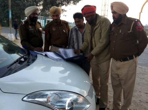 the police checked the vehicles made by the naka