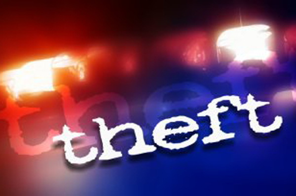 ਘਰ ''ਚੋਂ ਨਕਦੀ ਤੇ ਗਹਿਣੇ ਚੋਰੀ