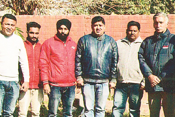 ''ਸ਼ਾਈਨਿੰਗ ਇੰਡੀਆ'' ਦੇ ਨਾਂ ''ਤੇ ਮੂਰਖ ਬਣਾ ਰਹੀ ਐ ਭਾਜਪਾ''