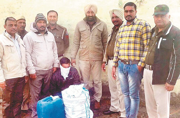 60 ਬੋਤਲਾਂ ਸ਼ਰਾਬ ਸਣੇ ਗ੍ਰਿਫ਼ਤਾਰ