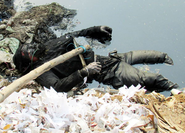 ਬੁੱਢੇ ਨਾਲੇ ''ਚੋਂ ਤੈਰਦੀ ਲਾਸ਼ ਮਿਲਣ ਨਾਲ ਫੈਲੀ ਸਨਸਨੀ