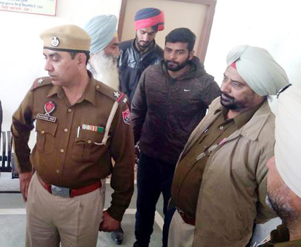 ਗੈਂਗਸਟਰ ਗੁਗਨੀ ਤੋਂ ਐੱਨ. ਆਈ. ਏ. ਤੇ ਜਿੰਮੀ ਤੋਂ ਪੁਲਸ ਕਰ ਰਹੀ ਪੁੱਛਗਿੱਛ