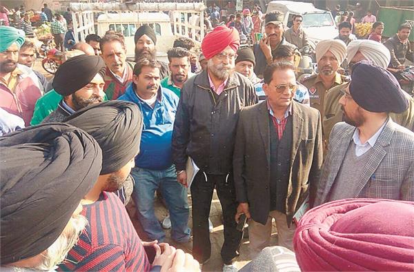 nigam removed unauthorized possession of markets