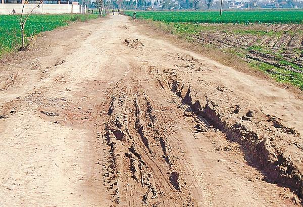 the road from dhogri to raipur link road  the passenger is difficult