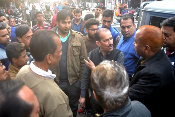 the occupation due to the protesters of the shopkeepers  returned to bairang