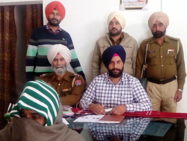 210 ਨਸ਼ੀਲੀਆਂ ਗੋਲੀਆਂ ਸਣੇ ਕਾਬੂ